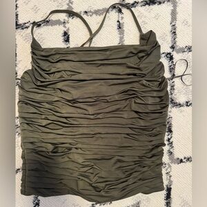 Express tank NWT medium